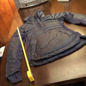 Lululemon Navy Blue Puffer Jacket (Stretchy)